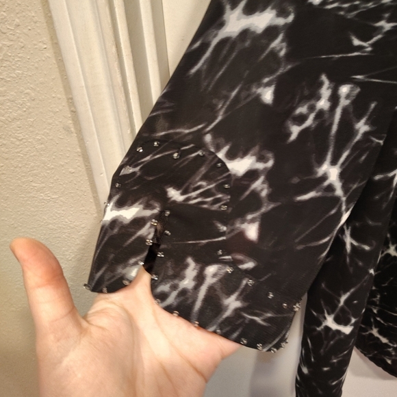 Maggie Barnes Embellished Black Print Chiffon Tunic Top Sz 2X Whimsigoth Fairy - Picture 5 of 8